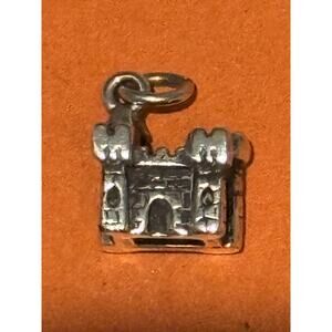 James Avery Retired Silver Sand Castle Beach Theme Charm
